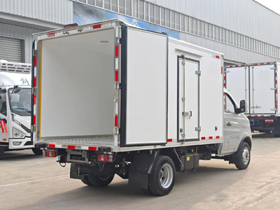 長安跨越王X3 PLUS冷藏車——城市冷鏈運(yùn)輸?shù)闹腔壑x