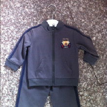 精品服飾與鞋帽批發(fā) 價(jià)格、渠道與廠家優(yōu)勢解析